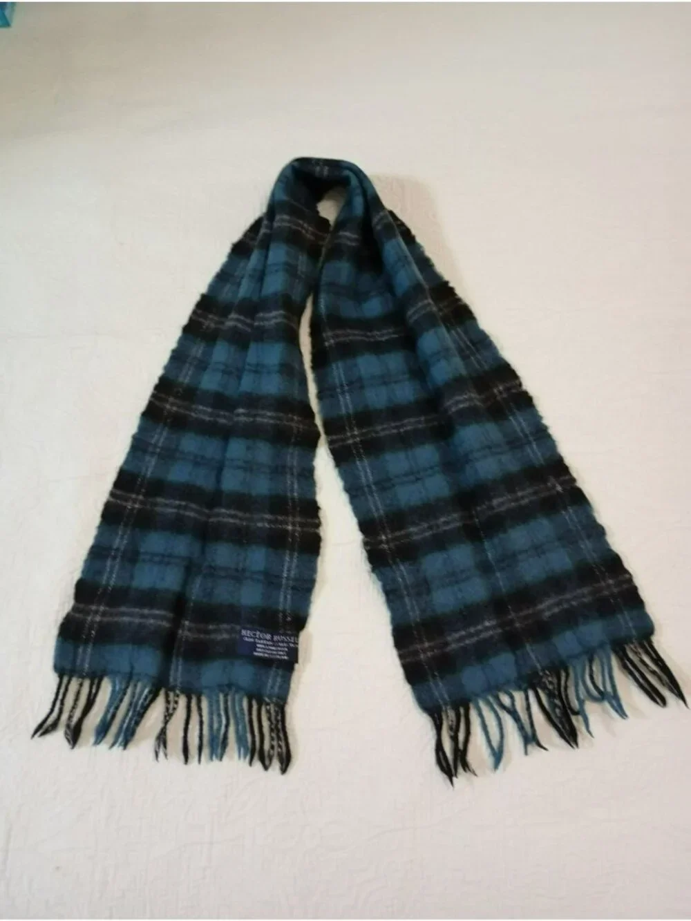 Hector Russell Clan Tartan Scarf 100% Lambswool Black & Blue Plaid  Fringe Ends